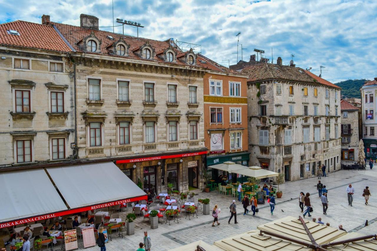 Central Square Piazza Hotell Split Exteriör bild